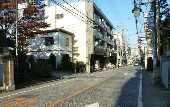 大山街道・旧二子宿あたり。今でも古い街道の面影が残されています~大山街道(矢倉沢往還)|魅力いっぱい 多摩川の散策情報